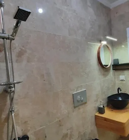 Elisam Apart 1 * Sarıbelen