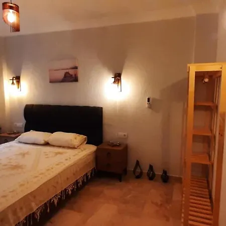 度假居 Elisam Apart 1 Sarıbelen